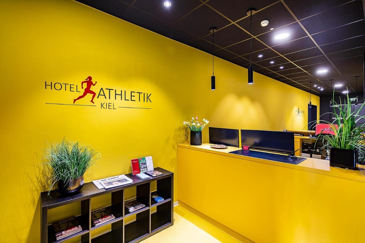 Hotel Athletik Kiel Altenholz Buitenkant foto